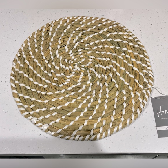 Mrs Hinch Natural Wicker Place Mats table mats x2 33cm brand new with tags - Picture 6 of 7